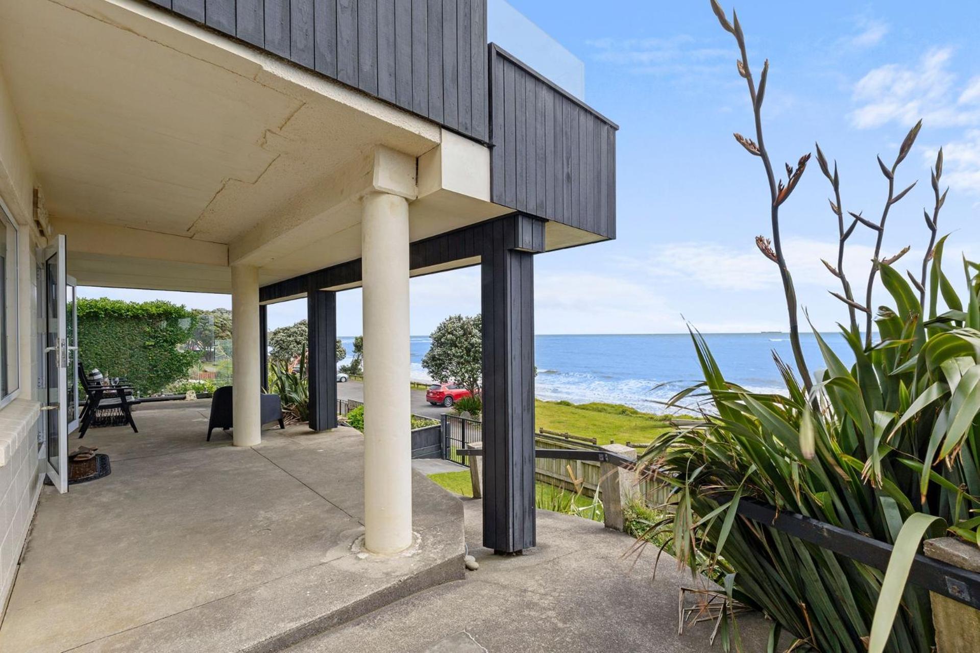 Wow On Wanaka Bay Apartment New Plymouth Exterior photo